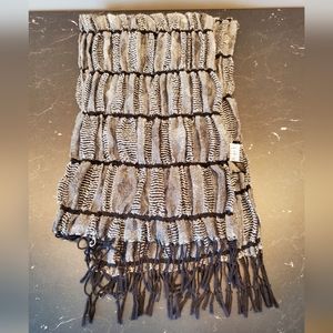 Keren Hart Black and White Scarf